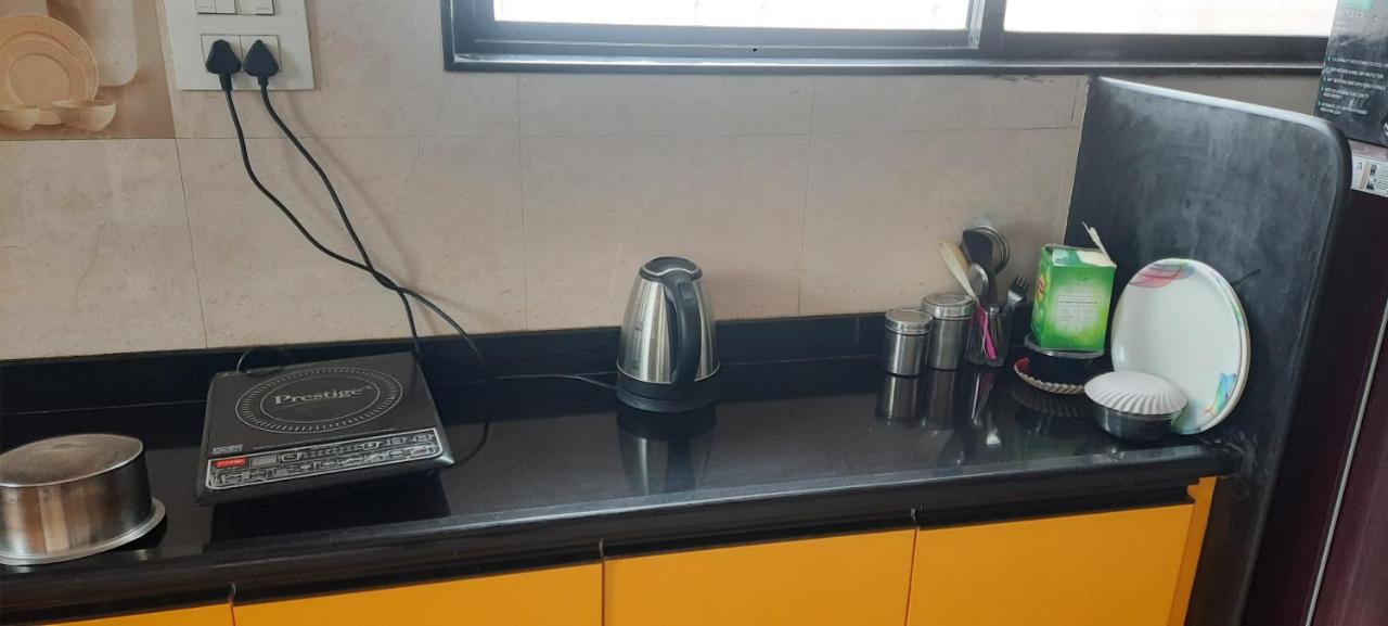 Rajlakshmi Niwas  Apartment Solapur Bagian luar foto